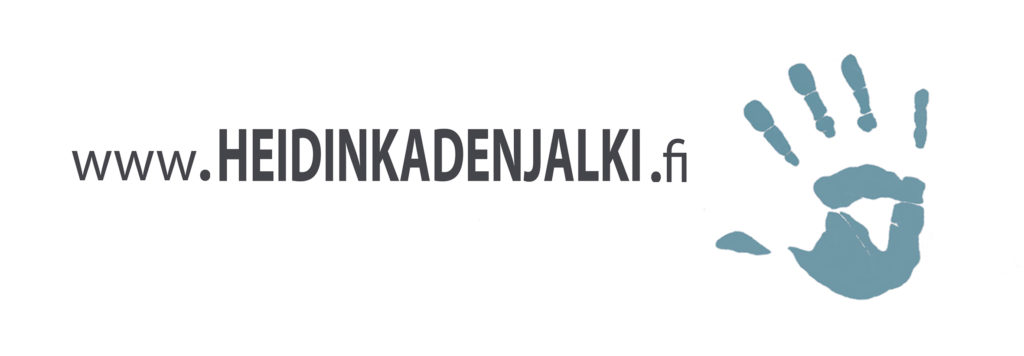 Logo jossa lukee nettiosoite www.heidinkadenjalki.fi. Sen oikealla puolella on tyylitelty petroolinvärinen kädenjälki. 